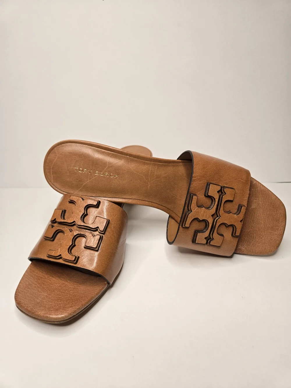 Tory Burch Ines Heeled Mule Tan Leather Logo Slip On Open Toe Women Size 6.5M